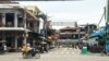 តំបន់​ Pub Street ក្នុងក្រុង​សៀមរាប​ ថ្ងៃទី​ ១៣ ខែកក្កដា ឆ្នាំ​ ២០២២។ (ហ៊ុល រស្មី/វីអូអេ)