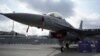 ເຮືອບິນລົບ F-16 ວາງສະແດງ ໃນລະຫວ່າງງານ Paris Air Show.