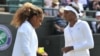 Le triomphe des sœurs Williams malgré les hostilités