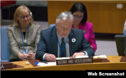 Ambasador BiH u UN-u Zlatko Lagumdžija se obraća na sjednici Vijeća sigurnosti UN-a o BiH
