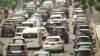 Tahun lalu Jakarta menduduki peringkat ke-30 dalam indeks Lalu Lintas Tom Tom, di mana peringkat 1 dianggap yang terburuk di antara 387 kota di 55 negara. (Dave Grunebaum/VOA)