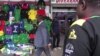 Cameroun: l'impact d'une décision de la Fécafoot sur les vendeurs de maillots