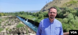 Sanel Riđanović, profesor ihtiologije, zoologije i ekologije na Univerzitetu „Džemal Bijedić“ u Mostaru.