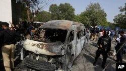 د بريد زمه واري بلوڅ بيلتون غوښتونکې وسلوالې ډلې بي ايل اې "مجيد بريګيډ" منلې او په سوشل میډیا په يو پېغام کې يې دعوه کړې چې بريد شاران بلوچ نومي ميرمن کړی دی۔