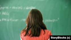 Училиштата предлагаат решение за ублажување на енергетската криза, Министерството за образование на потег 