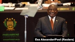 VaCyril Ramaphosa 