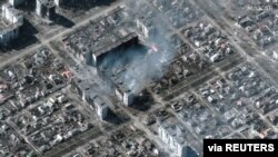 Фото: зруйнований житловий масив Маріуполя, 22 березня 2022 року