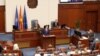 На тезата дека „само како Бугари може да влеземе во Унијата“, Пендаровски одговори дека „не постои начин од Македонец да направиш Бугарин зашто тоа се два различни идентитетски кодови - два различни народа“. 