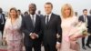 Les présidents Alassane Ouattara et Emmanuel Macron à laéroport international Felix Houphouet Boigny le 20 décembre 2019. (Photo: LUDOVIC MARIN / AFP)