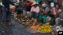 Vanotengesera mumigwagwa zviri kunze kwemutemo ava vanonzi havasi kubhadhara mitero kumakanzuru avo. 