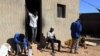 Wasu bakin hauren nahiyar Afirka a wani gida da ke Bani Walid a kasar Libya