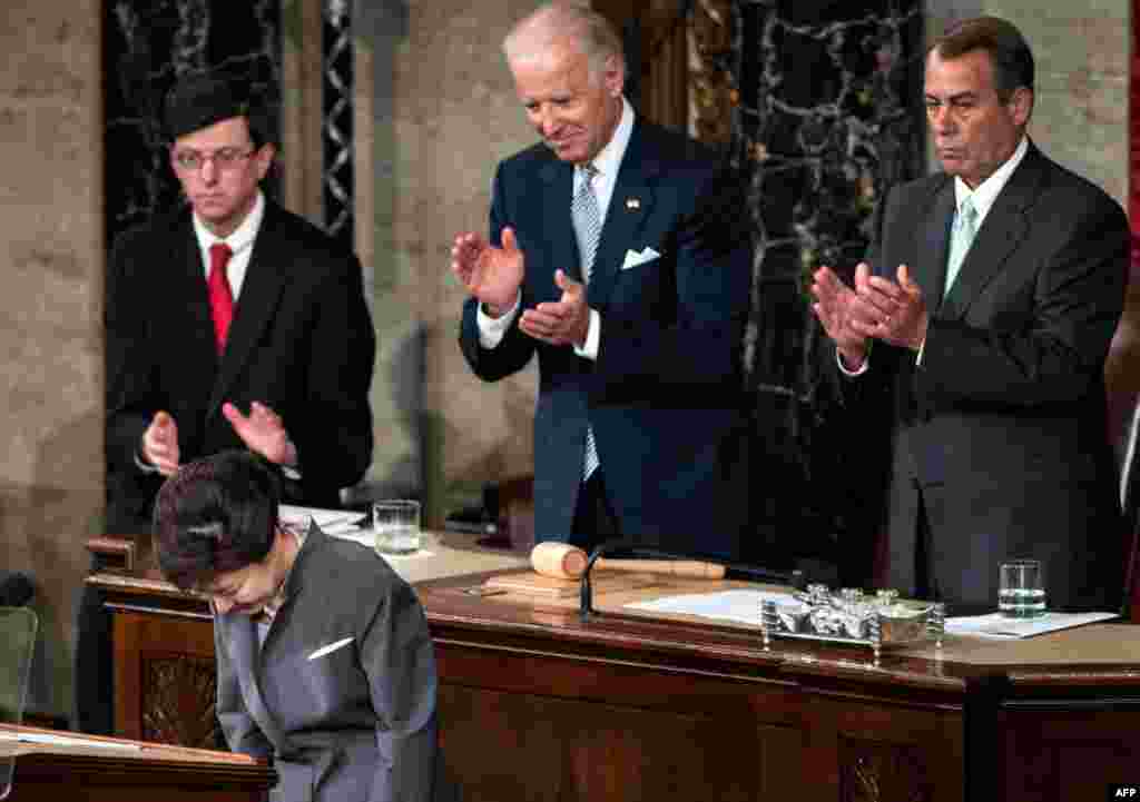South Korea President Park Geun-hye is applauded after she addressed a joint meeting of Congress in Washington, May 8, 2013.