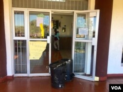 Bavimbe lomnyango ekolitshini leJoshua Mqabuko Nkomo Polytechnic