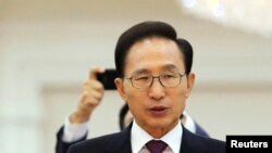 이명박 전 한국 대통령. (자료사진)