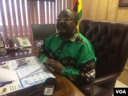 UMnu. Obert Mpofu webandla leZanu PF.
