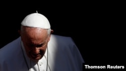 Paparoma Francis a fadar Vatican