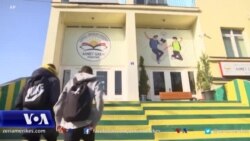 Kosovë, nis vaksinimi për nxënësit e shkollave të mesme