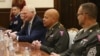 Komandant Nacionalne garde Ohaja general-major Džon Haris i ambasador SAD Kristofer Hil tokom sastanka sa predsednikom Srbije Aleksandrom Vučićem