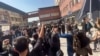 تصویری از اعتراضات ضدحکومتی دانشجویان دانشگاه علم و فرهنگ تهران. شنبه ۱۵ اکتبر ٢٠٢٢