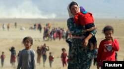 Gelek Êzîdî ji destî DAÎŞ perîşan bibûn û cîh û warên xwe hêlabûn