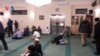 Buka Puasa di Masjid Al Hikmah