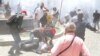 Magoya bayan gwamnatin Venezuela suna arangama da masu adawa da gwamnatin kasar