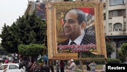  عکس آرشیوی از فعالیت های انتخاباتی عبدالفتاح السیسی رییس ستاد ارتش مصر