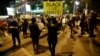 Manifestation pacifique à la suite de la mort de Keith Lamont Scott, à Charlotte le 22 septembre 2016. (AP/Gerry Broome)