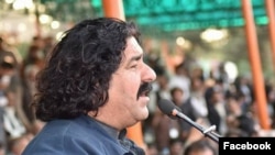 د پښتون ژغورنې غورځنګ دویم مهم مشر علي وزیر.