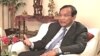 លោក ប្រាក់ សុខុន រដ្ឋមន្ត្រី​ក្រសួង​ការបរទេស​កម្ពុជា បាន​ផ្តល់​បទសម្ភាសន៍​ផ្តាច់​មុខ ដល់​ VOA នៅ​ក្នុង​អំឡុង​ពេល​លោក​ចូលរួម​កិច្ច​ប្រជុំ​មហាសន្និបាត​អង្គការ​សហប្រជាជាតិ នៅ​បុរី​ញូវយ៉ក សហរដ្ឋ​អាមេរិក កាលពី​ថ្ងៃទី២៣ ខែ​កញ្ញា ឆ្នាំ២០១៧។ (ប៉ូច រាសី/VOA)