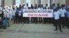 Une manifestation de la coalition "Touche pas à mes acquis" à N'Djamena, le 26 novembre 2017. (VOA/André Kodmadjingar)