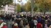 Penzioneri stigli svih krajeva Federacije pred zgradu Vlade u Sarajevu