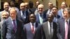 De gauche à droite l'ambassadeur Britannique Matthew Rycroft, le premier ministre tchadien Pahimi Padacket Albert, l'ambassadeur sénégalais Fodé Seck et l'ambassadeur français François Delattre à N’Djamena, Tchad, 4 mars 2017. (VOA/André Kodmadjingar)