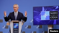 Generalni sekretar NATO-a Jens Stoltenberg govori na konferenciji za novinare u Briselu, 15. mart 2022. (Foto: REUTERS/Johanna Geron)