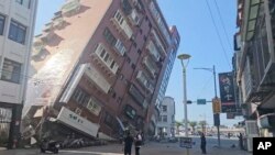 Djelimično srušena zgrada u tajvanskom grad Hualienu (Foto: AP/TVBS)