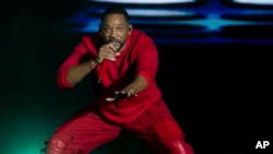 အမေရိကန်ရုပ်ရှင်သရုပ်ဆောင်၊ အဆိုတော် Will Smith ရီယိုဒီဂျနဲရိုး က ဂီတပွဲတော်မှာ ဖြော်ဖျေစဥ်။ (စက်တင်ဘာ ၁၉၊ ၂၀၂၄)