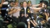 Menteri ESDM Jero Wacik memberikan keterangan kepada media setelah diperiksa oleh penyidik KPK terkait mafia migas tahun lalu (foto: dok).