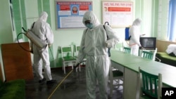  Wasu ma'aikan lafiya suna feshi saboda cutar coronavirus a Korea ta Kudu