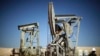 Pumpa u Monterey Shale, California, April 29, 2013. 