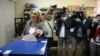 Željka Cvijanović glasa na referendumu održanom 25. septembra prošle godine